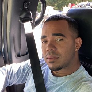 Meet your Posher, Carlos